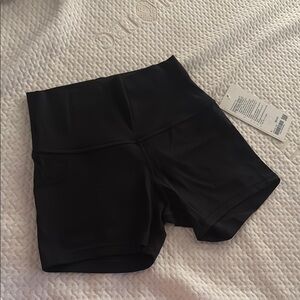 NWT Lululemon Align High-Rise Shorts 4”